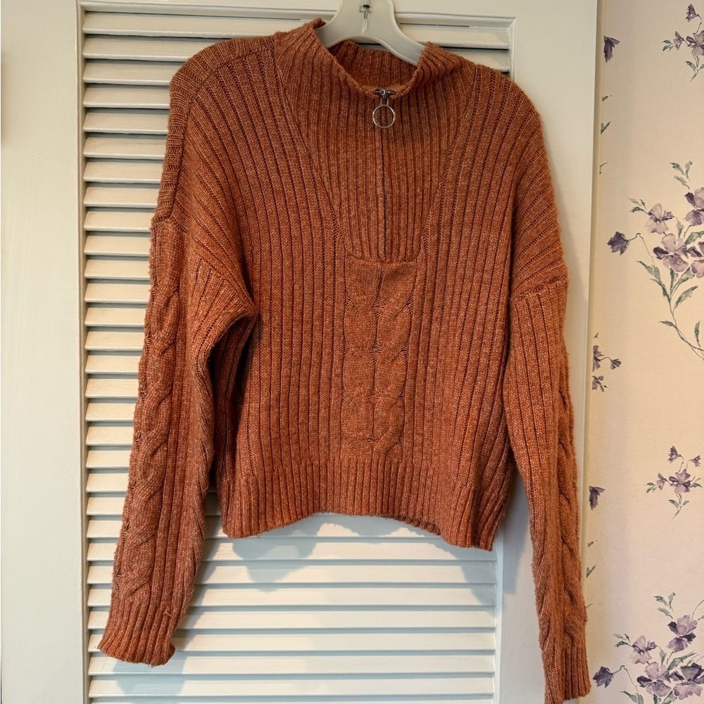 Ultra Flirt Long Sleeve High Neck Sweater with Zipper at Neck in Size Medium